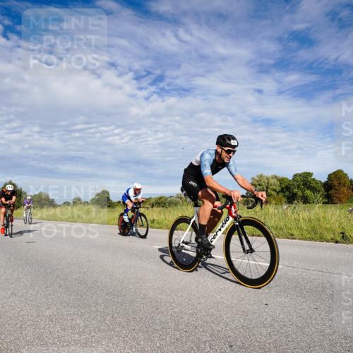 31.08.2025 - Elbe Triathlon Hamburg Michael Burmester http://msf.ph/oto/8663141 31.08.2025 09:33:15 Radfahren 214, 407, 493, 526, 531, 691, 742, 754, 759 meine-sportfotos.de