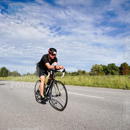 31.08.2025 - Elbe Triathlon Hamburg Michael Burmester http://msf.ph/oto/8663150 31.08.2025 09:33:19 Radfahren 214, 287, 407, 493, 526, 531, 618, 729, 731, 742, 754 meine-sportfotos.de