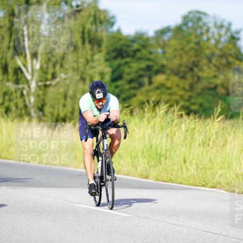 31.08.2025 - Elbe Triathlon Hamburg Michael Burmester http://msf.ph/oto/8663180 31.08.2025 09:14:45 Radfahren 377, 421, 493 meine-sportfotos.de