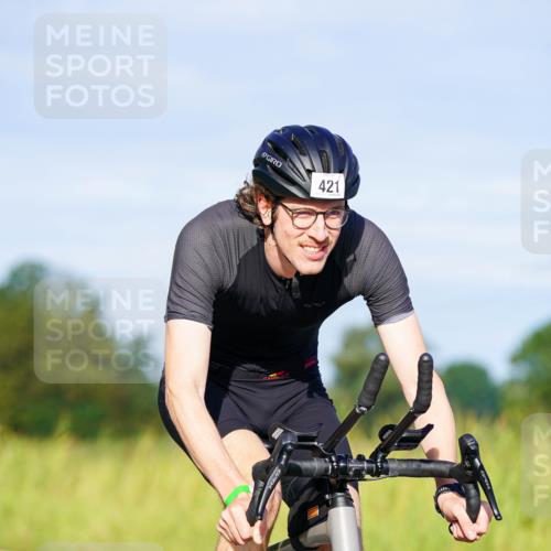 31.08.2025 - Elbe Triathlon Hamburg Michael Burmester http://msf.ph/oto/8663185 31.08.2025 09:14:47 Radfahren 377, 421, 493 meine-sportfotos.de
