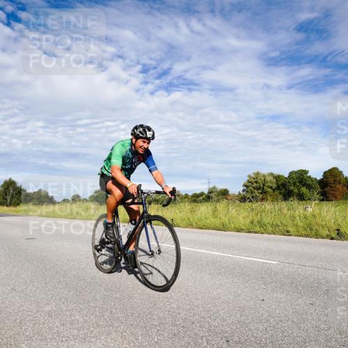 31.08.2025 - Elbe Triathlon Hamburg Michael Burmester http://msf.ph/oto/8663242 31.08.2025 09:34:37 Radfahren 228, 257, 410 meine-sportfotos.de