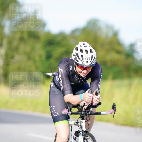 31.08.2025 - Elbe Triathlon Hamburg Michael Burmester http://msf.ph/oto/8663249 31.08.2025 09:15:21 Radfahren 192, 290, 506 meine-sportfotos.de