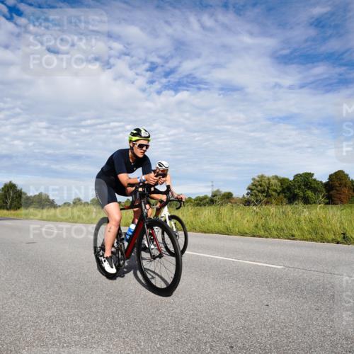 31.08.2025 - Elbe Triathlon Hamburg Michael Burmester http://msf.ph/oto/8663286 31.08.2025 09:35:17 Radfahren 250, 532, 593, 766 meine-sportfotos.de