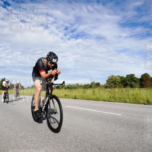 31.08.2025 - Elbe Triathlon Hamburg Michael Burmester http://msf.ph/oto/8663302 31.08.2025 09:35:31 Radfahren 272, 275, 412, 492, 595, 603, 764, 778 meine-sportfotos.de