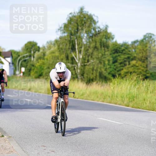 31.08.2025 - Elbe Triathlon Hamburg Michael Burmester http://msf.ph/oto/8663320 31.08.2025 09:15:52 Radfahren 469, 522 meine-sportfotos.de