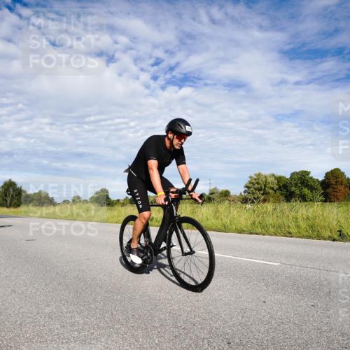 31.08.2025 - Elbe Triathlon Hamburg Michael Burmester http://msf.ph/oto/8663344 31.08.2025 09:36:12 Radfahren 327, 372, 390, 483, 561, 744, 761 meine-sportfotos.de