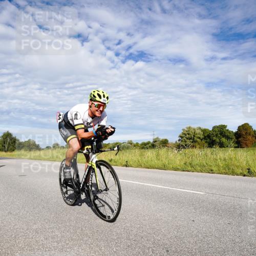 31.08.2025 - Elbe Triathlon Hamburg Michael Burmester http://msf.ph/oto/8663385 31.08.2025 09:37:01 Radfahren 344, 436, 503, 747 meine-sportfotos.de