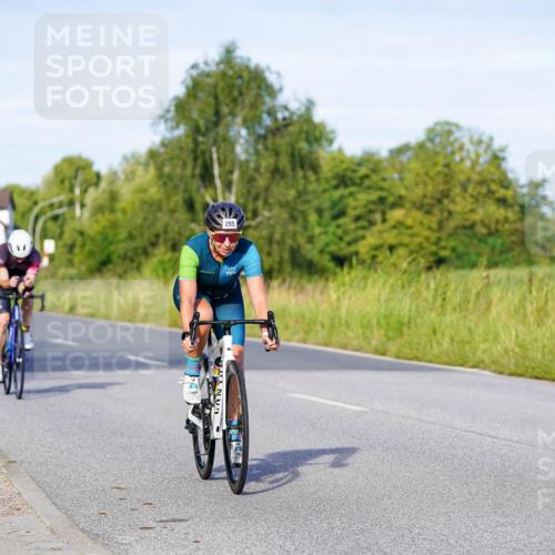 31.08.2025 - Elbe Triathlon Hamburg Michael Burmester http://msf.ph/oto/8663388 31.08.2025 09:16:15 Radfahren 170, 176, 285, 310, 528 meine-sportfotos.de