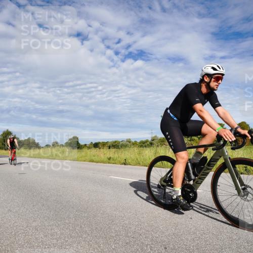 31.08.2025 - Elbe Triathlon Hamburg Michael Burmester http://msf.ph/oto/8663400 31.08.2025 09:37:12 Radfahren 254, 309, 325, 470, 557, 626, 677, 695 meine-sportfotos.de