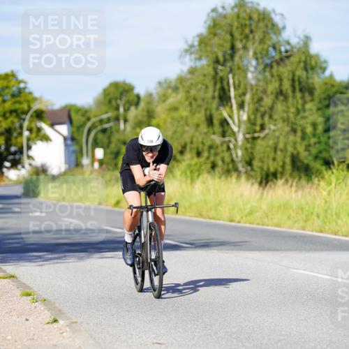 31.08.2025 - Elbe Triathlon Hamburg Michael Burmester http://msf.ph/oto/8663441 31.08.2025 09:17:02 Radfahren 245, 598 meine-sportfotos.de