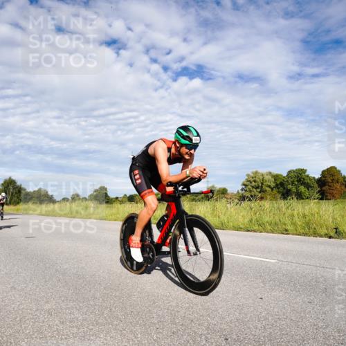 31.08.2025 - Elbe Triathlon Hamburg Michael Burmester http://msf.ph/oto/8663464 31.08.2025 09:38:03 Radfahren 252, 304, 335, 391, 403, 405, 540, 551, 554, 854, 895 meine-sportfotos.de
