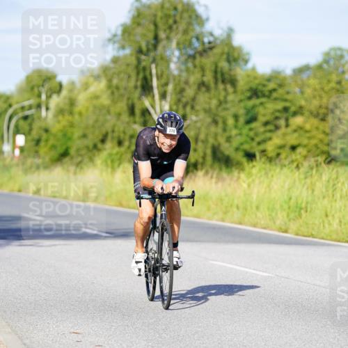 31.08.2025 - Elbe Triathlon Hamburg Michael Burmester http://msf.ph/oto/8663474 31.08.2025 09:17:21 Radfahren 378, 480 meine-sportfotos.de