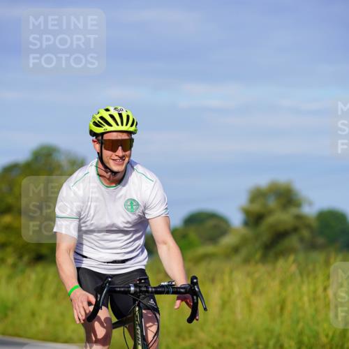 31.08.2025 - Elbe Triathlon Hamburg Michael Burmester http://msf.ph/oto/8663484 31.08.2025 09:17:27 Radfahren 365, 480 meine-sportfotos.de