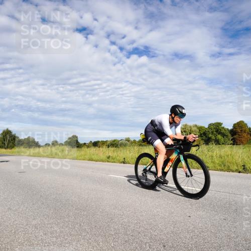 31.08.2025 - Elbe Triathlon Hamburg Michael Burmester http://msf.ph/oto/8663494 31.08.2025 09:38:17 Radfahren 267, 289, 402, 472, 506, 524, 699, 788 meine-sportfotos.de