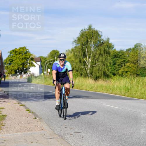 31.08.2025 - Elbe Triathlon Hamburg Michael Burmester http://msf.ph/oto/8663505 31.08.2025 09:17:41 Radfahren 504 meine-sportfotos.de