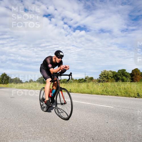 31.08.2025 - Elbe Triathlon Hamburg Michael Burmester http://msf.ph/oto/8663526 31.08.2025 09:38:46 Radfahren 373, 521, 596, 639, 642 meine-sportfotos.de