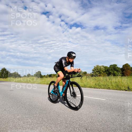 31.08.2025 - Elbe Triathlon Hamburg Michael Burmester http://msf.ph/oto/8663566 31.08.2025 09:39:19 Radfahren 616, 659, 900 meine-sportfotos.de