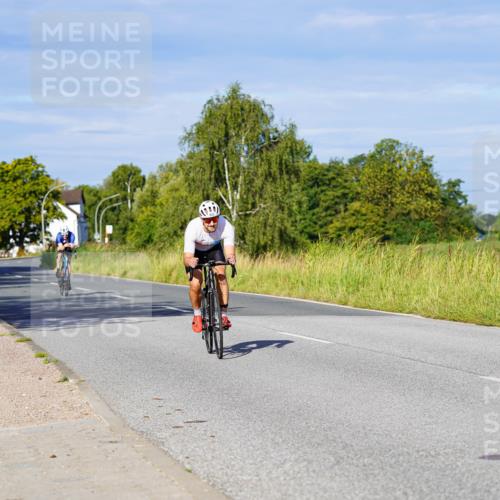 31.08.2025 - Elbe Triathlon Hamburg Michael Burmester http://msf.ph/oto/8663574 31.08.2025 09:18:17 Radfahren 343, 352, 463, 465 meine-sportfotos.de