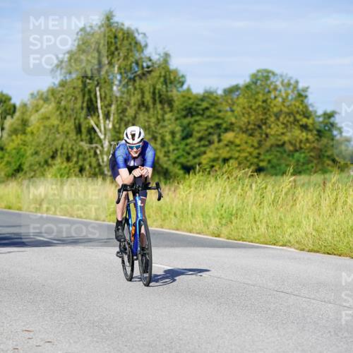 31.08.2025 - Elbe Triathlon Hamburg Michael Burmester http://msf.ph/oto/8663578 31.08.2025 09:18:19 Radfahren 343, 352, 463, 465 meine-sportfotos.de