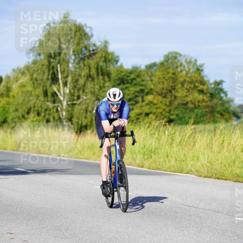 31.08.2025 - Elbe Triathlon Hamburg Michael Burmester http://msf.ph/oto/8663582 31.08.2025 09:18:19 Radfahren 343, 352, 463, 465 meine-sportfotos.de