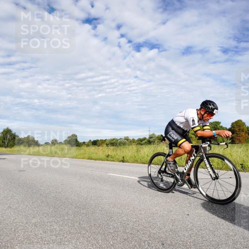 31.08.2025 - Elbe Triathlon Hamburg Michael Burmester http://msf.ph/oto/8663614 31.08.2025 09:40:08 Radfahren 265, 316, 348, 434, 471, 499, 525, 536, 652, 698, 725 meine-sportfotos.de