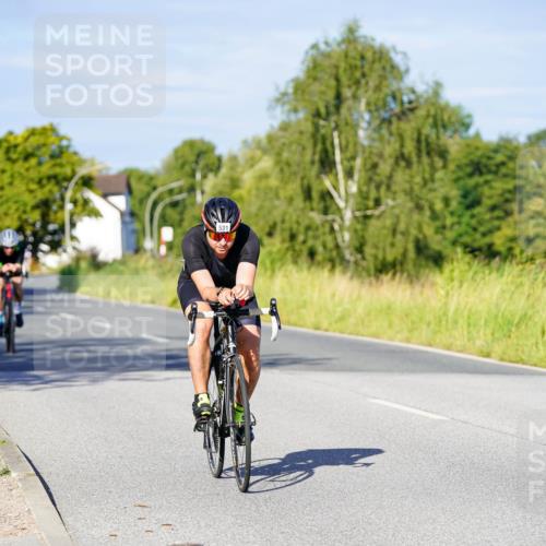 31.08.2025 - Elbe Triathlon Hamburg Michael Burmester http://msf.ph/oto/8663638 31.08.2025 09:18:49 Radfahren 369, 447, 531, 633 meine-sportfotos.de