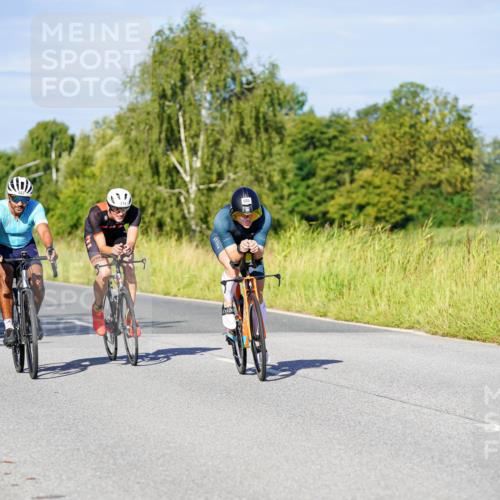 31.08.2025 - Elbe Triathlon Hamburg Michael Burmester http://msf.ph/oto/8663658 31.08.2025 09:19:01 Radfahren 214, 219, 410, 483, 505 meine-sportfotos.de