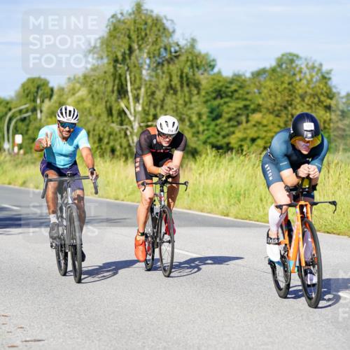 31.08.2025 - Elbe Triathlon Hamburg Michael Burmester http://msf.ph/oto/8663660 31.08.2025 09:19:01 Radfahren 214, 219, 410, 483, 505 meine-sportfotos.de