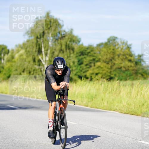 31.08.2025 - Elbe Triathlon Hamburg Michael Burmester http://msf.ph/oto/8663695 31.08.2025 09:19:12 Radfahren 450 meine-sportfotos.de