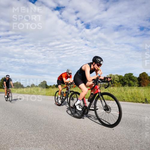 31.08.2025 - Elbe Triathlon Hamburg Michael Burmester http://msf.ph/oto/8663723 31.08.2025 09:41:19 Radfahren 261, 318, 395, 445, 630, 650, 672, 815, 851, 853 meine-sportfotos.de