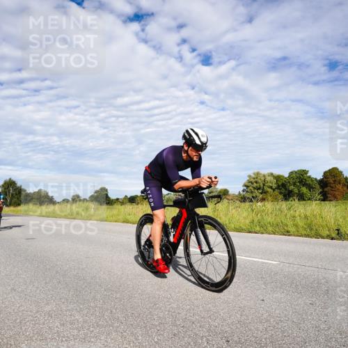 31.08.2025 - Elbe Triathlon Hamburg Michael Burmester http://msf.ph/oto/8663739 31.08.2025 09:41:37 Radfahren 302, 368, 608, 631, 678, 813 meine-sportfotos.de