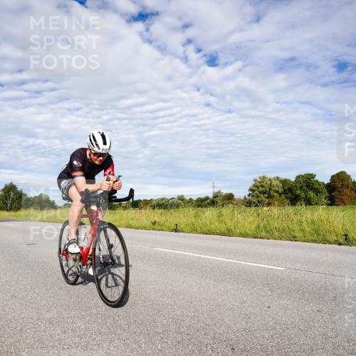 31.08.2025 - Elbe Triathlon Hamburg Michael Burmester http://msf.ph/oto/8663751 31.08.2025 09:41:43 Radfahren 368, 678, 813, 829 meine-sportfotos.de