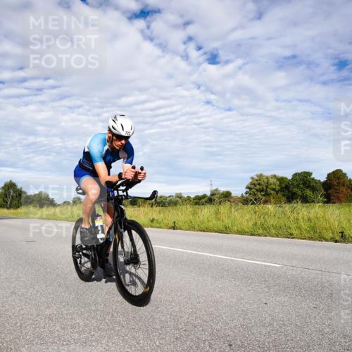 31.08.2025 - Elbe Triathlon Hamburg Michael Burmester http://msf.ph/oto/8663765 31.08.2025 09:42:02 Radfahren 465, 487, 508, 722 meine-sportfotos.de