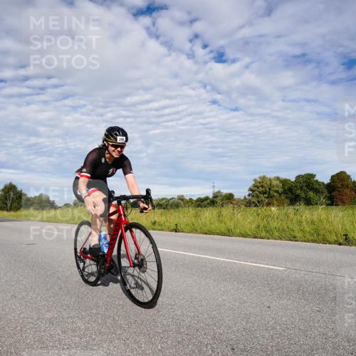 31.08.2025 - Elbe Triathlon Hamburg Michael Burmester http://msf.ph/oto/8663786 31.08.2025 09:42:26 Radfahren 248, 299, 598 meine-sportfotos.de