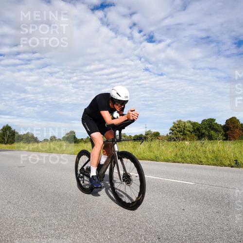 31.08.2025 - Elbe Triathlon Hamburg Michael Burmester http://msf.ph/oto/8663788 31.08.2025 09:42:30 Radfahren 269, 598, 643 meine-sportfotos.de