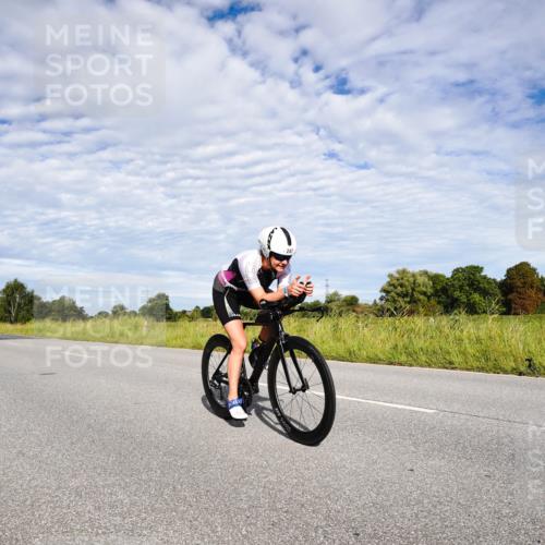 31.08.2025 - Elbe Triathlon Hamburg Michael Burmester http://msf.ph/oto/8663795 31.08.2025 09:42:41 Radfahren 247, 361, 505, 615, 811, 884 meine-sportfotos.de