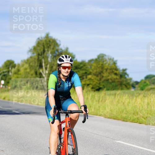 31.08.2025 - Elbe Triathlon Hamburg Michael Burmester http://msf.ph/oto/8663847 31.08.2025 09:20:42 Radfahren 182, 228, 242, 289, 422, 517, 561 meine-sportfotos.de