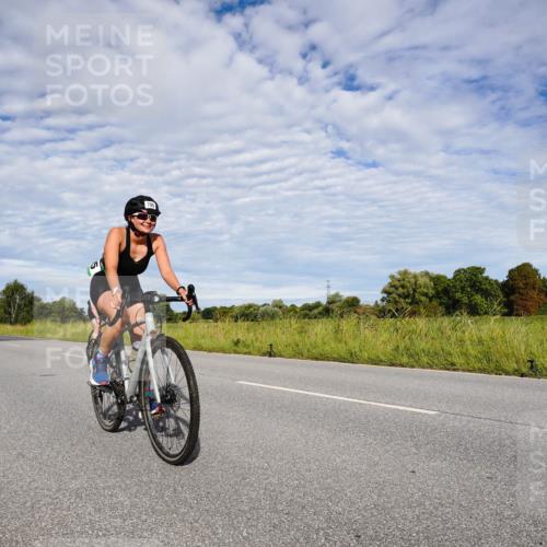 31.08.2025 - Elbe Triathlon Hamburg Michael Burmester http://msf.ph/oto/8663848 31.08.2025 09:43:09 Radfahren 321, 605, 622, 795 meine-sportfotos.de
