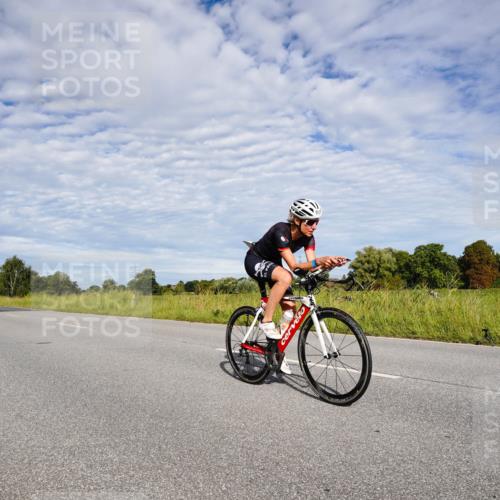 31.08.2025 - Elbe Triathlon Hamburg Michael Burmester http://msf.ph/oto/8663880 31.08.2025 09:43:42 Radfahren 337, 602, 800, 845, 866, 908, 913 meine-sportfotos.de