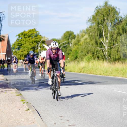 31.08.2025 - Elbe Triathlon Hamburg Michael Burmester http://msf.ph/oto/8663892 31.08.2025 09:21:00 Radfahren 187, 257, 372, 428, 439, 455, 464, 516, 530, 545, 655 meine-sportfotos.de