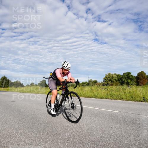31.08.2025 - Elbe Triathlon Hamburg Michael Burmester http://msf.ph/oto/8663916 31.08.2025 09:44:08 Radfahren 378, 476, 787 meine-sportfotos.de