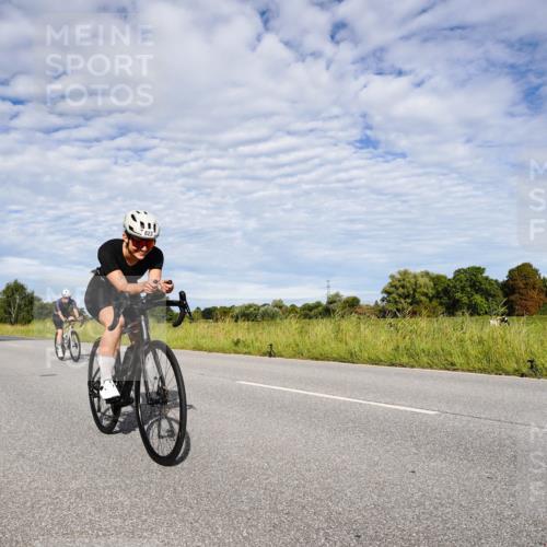31.08.2025 - Elbe Triathlon Hamburg Michael Burmester http://msf.ph/oto/8663938 31.08.2025 09:44:51 Radfahren 259, 298, 357, 613, 617, 669, 737, 773, 823, 881 meine-sportfotos.de