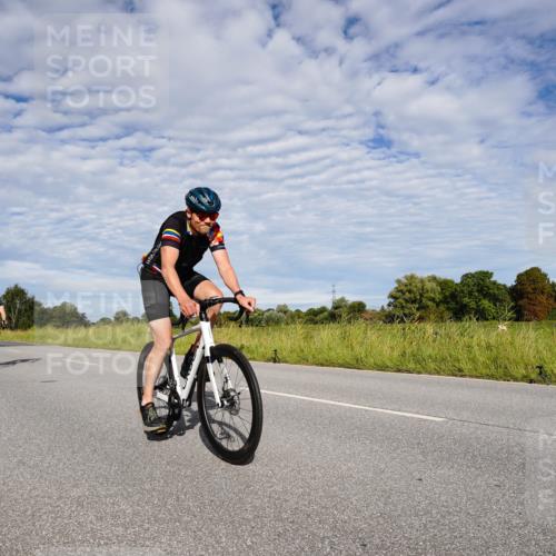 31.08.2025 - Elbe Triathlon Hamburg Michael Burmester http://msf.ph/oto/8663967 31.08.2025 09:45:15 Radfahren 427, 804, 911 meine-sportfotos.de