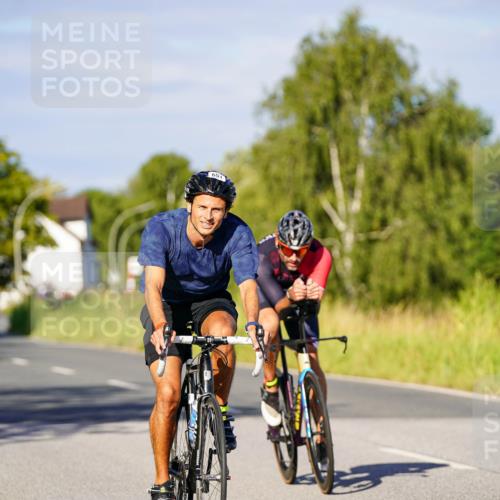 31.08.2025 - Elbe Triathlon Hamburg Michael Burmester http://msf.ph/oto/8663989 31.08.2025 09:21:26 Radfahren 199, 237, 651 meine-sportfotos.de