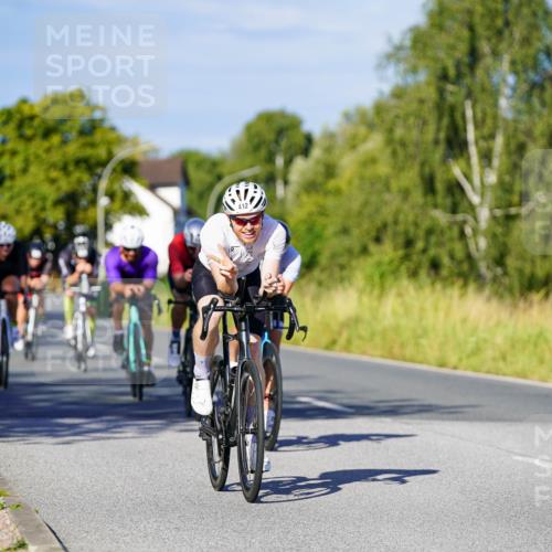 31.08.2025 - Elbe Triathlon Hamburg Michael Burmester http://msf.ph/oto/8664015 31.08.2025 09:21:41 Radfahren 229, 272, 276, 300, 412, 468, 492, 658 meine-sportfotos.de