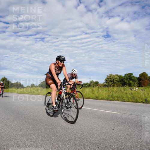 31.08.2025 - Elbe Triathlon Hamburg Michael Burmester http://msf.ph/oto/8664047 31.08.2025 09:46:22 Radfahren 280, 286, 419, 420, 421, 635, 684, 694, 707, 717, 859 meine-sportfotos.de