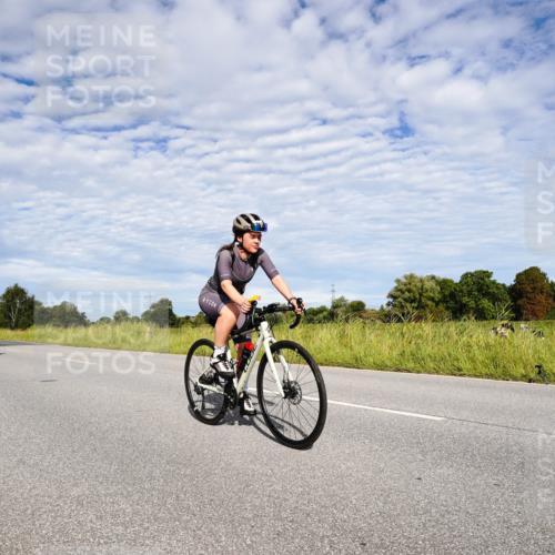 31.08.2025 - Elbe Triathlon Hamburg Michael Burmester http://msf.ph/oto/8664066 31.08.2025 09:46:39 Radfahren 284, 329, 394, 666, 750, 759, 771, 816 meine-sportfotos.de