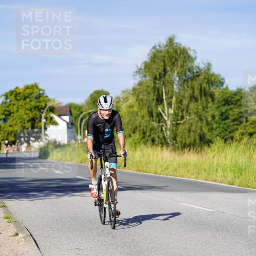 31.08.2025 - Elbe Triathlon Hamburg Michael Burmester http://msf.ph/oto/8664072 31.08.2025 09:22:12 Radfahren 227, 275, 379, 568 meine-sportfotos.de