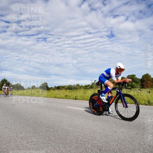 31.08.2025 - Elbe Triathlon Hamburg Michael Burmester http://msf.ph/oto/8664079 31.08.2025 09:46:47 Radfahren 294, 329, 526, 569, 570, 589, 729, 759, 771, 838 meine-sportfotos.de