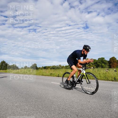 31.08.2025 - Elbe Triathlon Hamburg Michael Burmester http://msf.ph/oto/8664084 31.08.2025 09:46:52 Radfahren 384, 399, 589, 729 meine-sportfotos.de